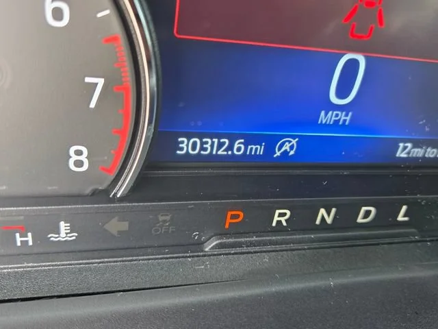 Used 2023 Silver Ford XLT image 26