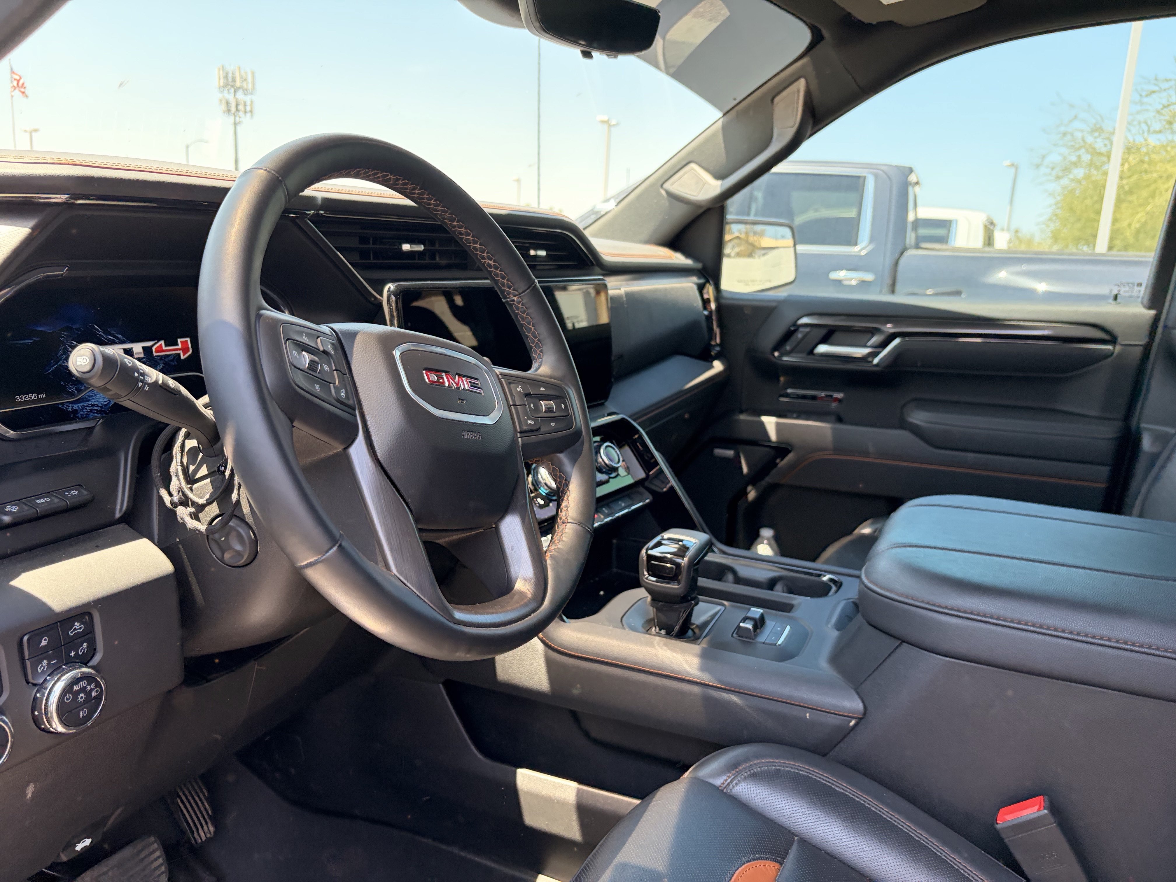Used 2025 Sterling Metallic GMC AT4 image 8
