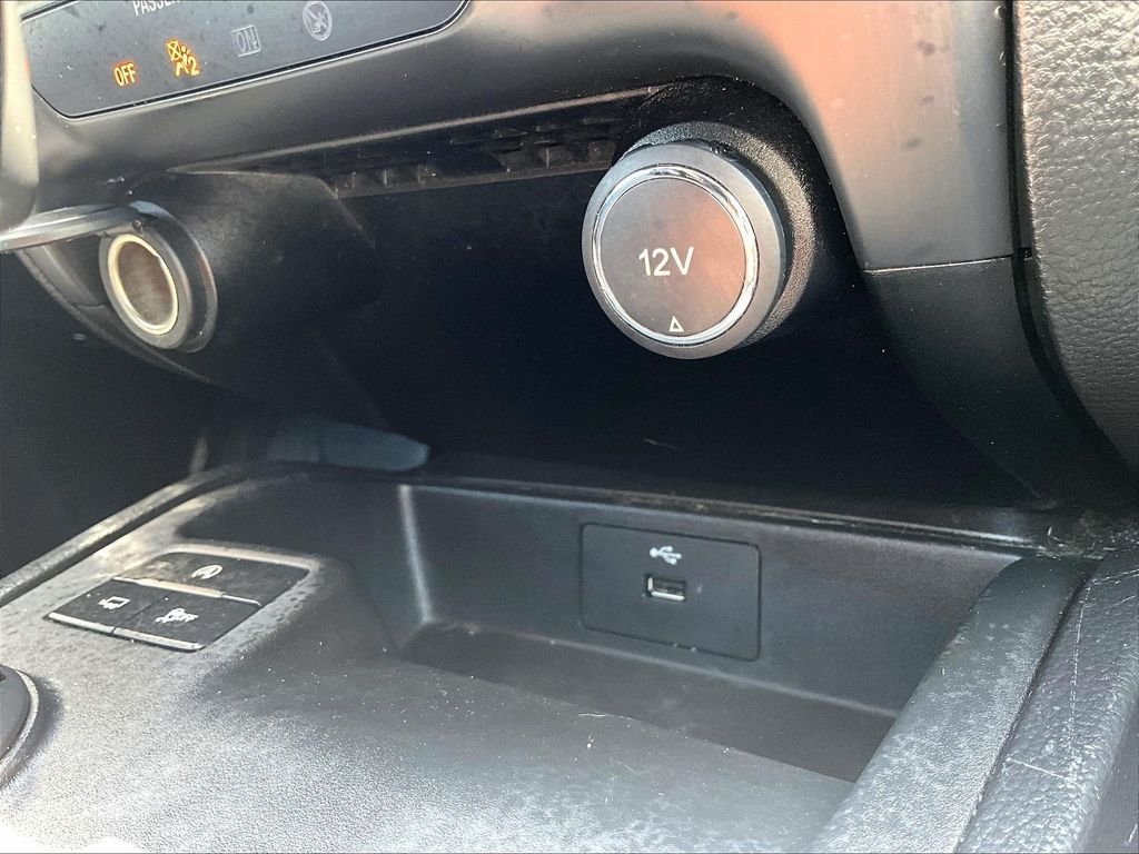 Used 2020 Shadow Black Ford XL image 27