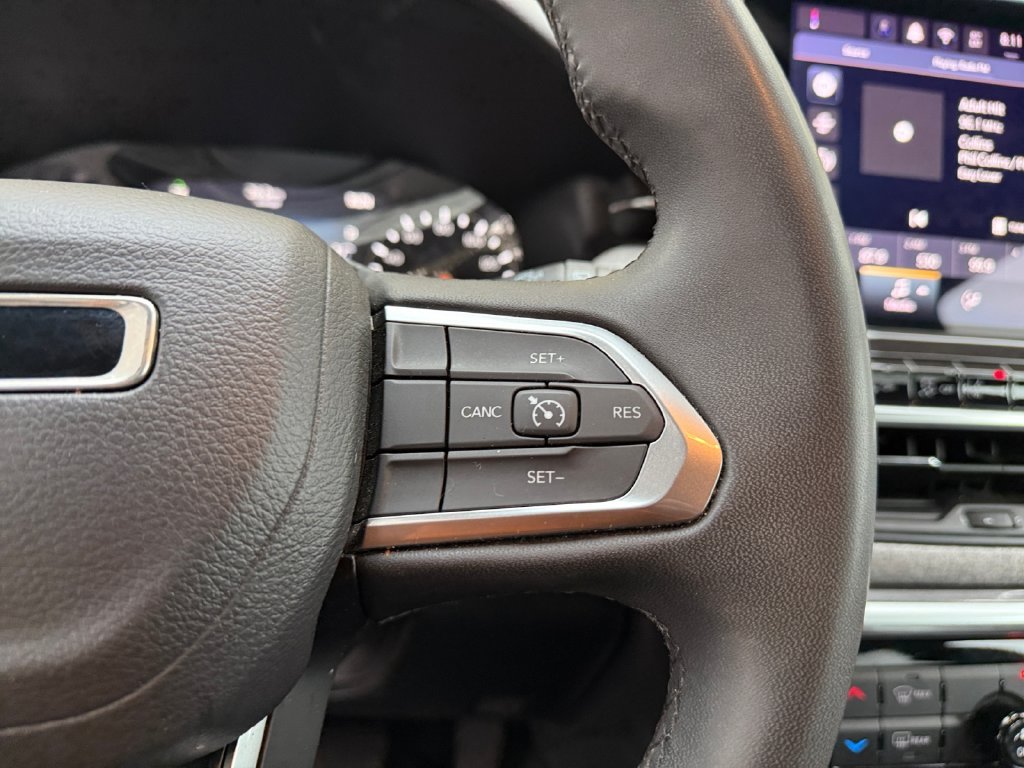 Used 2024 White Jeep Latitude image 25