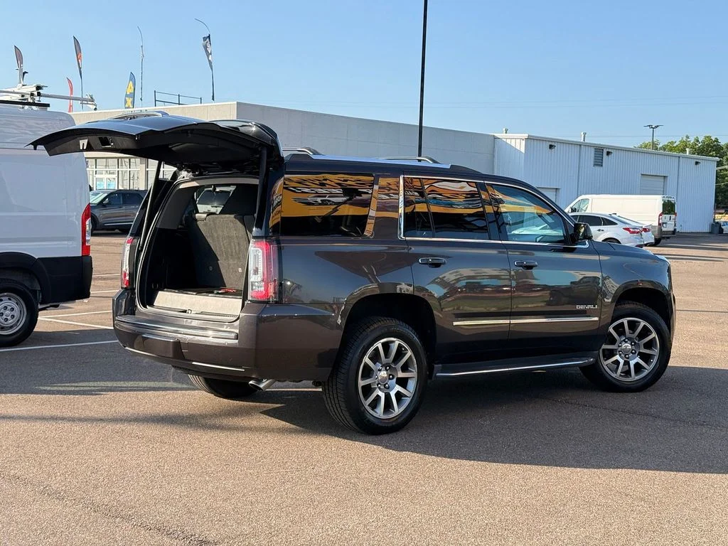 Used 2017 Iridium Metallic GMC Denali image 9