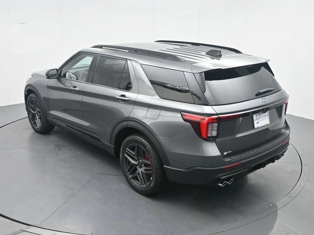New 2026 Gray Ford ST image 39