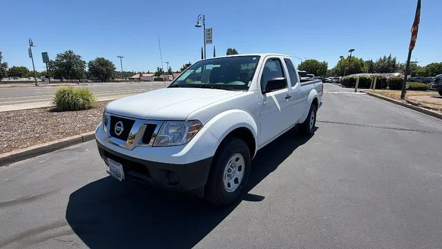 Used 2015 White Nissan S image 1