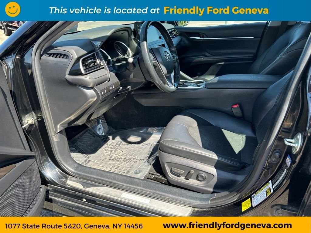 Used 2022 Black Toyota XLE image 9