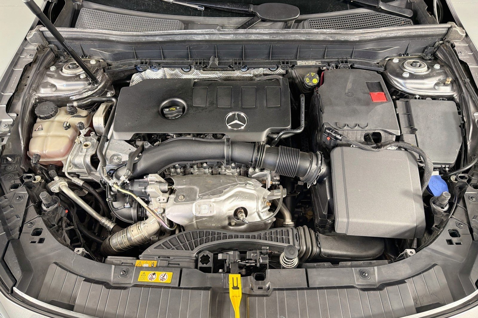 Used 2022 Mountain Grey Metallic Mercedes-Benz 250 image 11