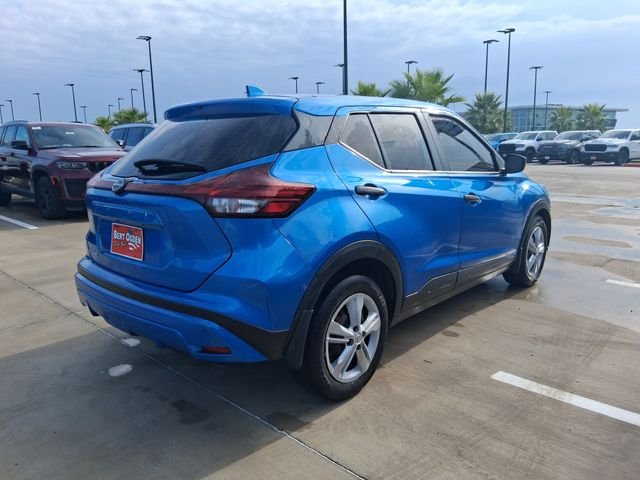 Used 2022 Blue Nissan S image 7