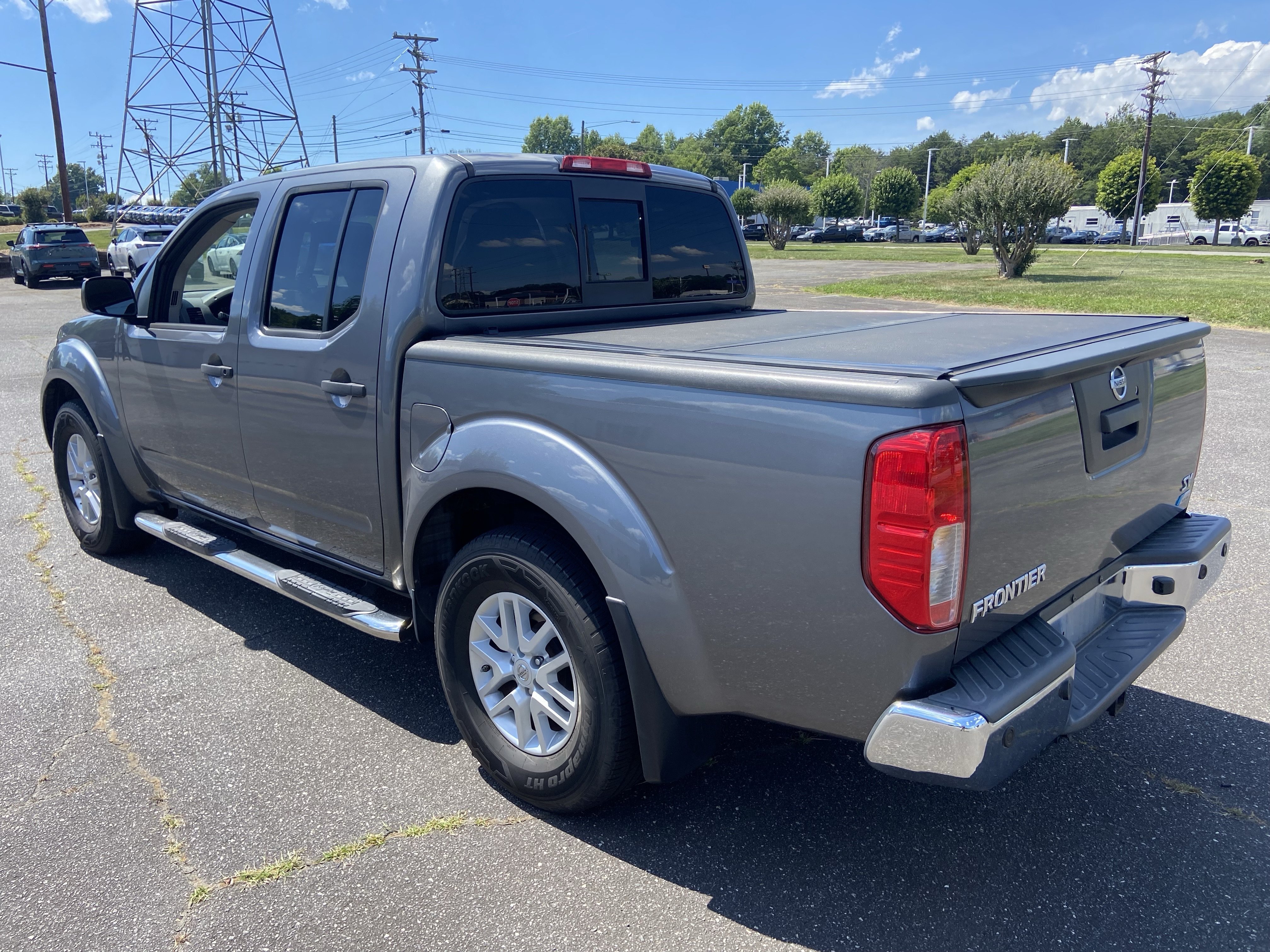 Used 2018 Gun Metallic Nissan SV V6 image 6