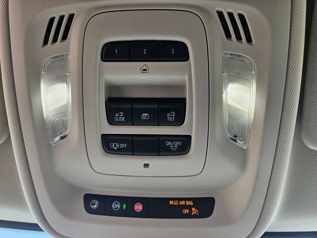 Used 2021 EBONY TWILIGHT METALLIC Buick Essence image 27