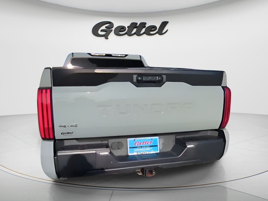 Used 2024  Toyota SR5 image 11