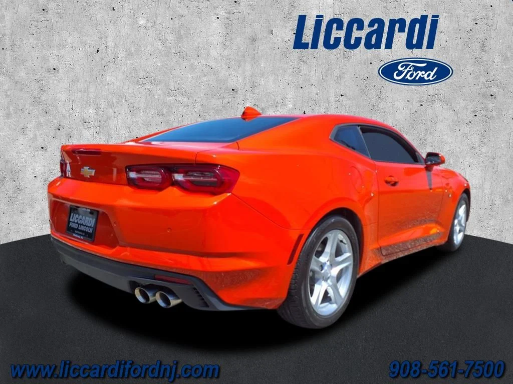2021 Chevrolet Camaro 3LT - Photo 2