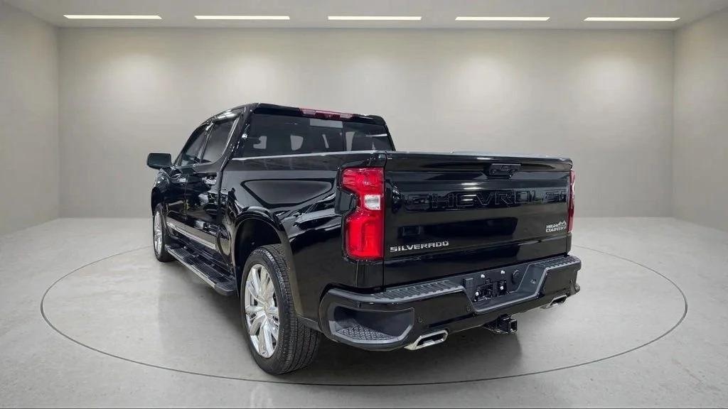 2023 Chevrolet Silverado 1500 High Country - Photo 7