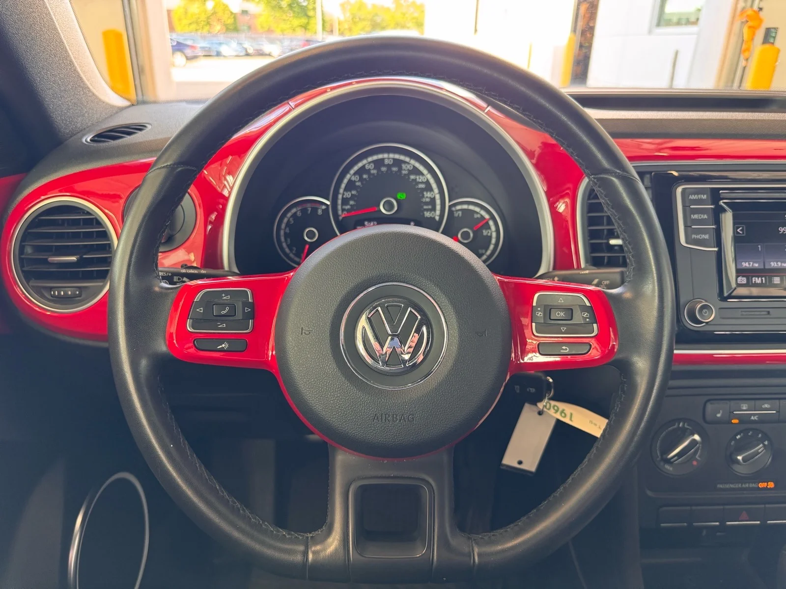 Used 2016 Tornado Red (g2sl) Volkswagen 2DR AUTO 1.8T S image 16
