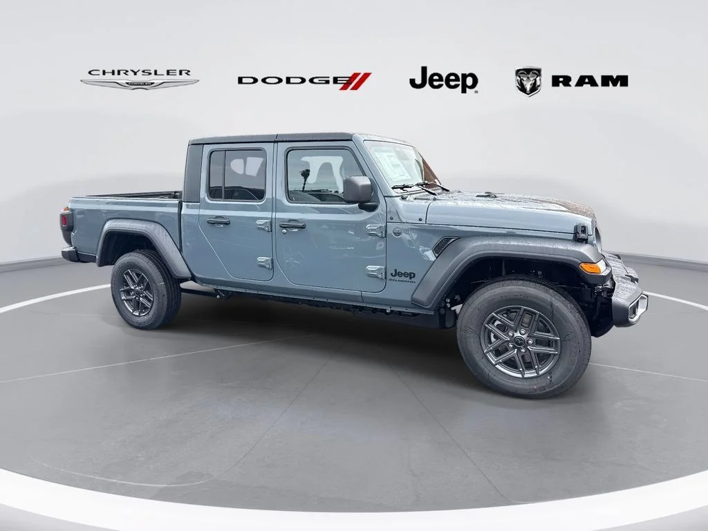 New 2026 Anvil Clearcoat Jeep Sport S image 2