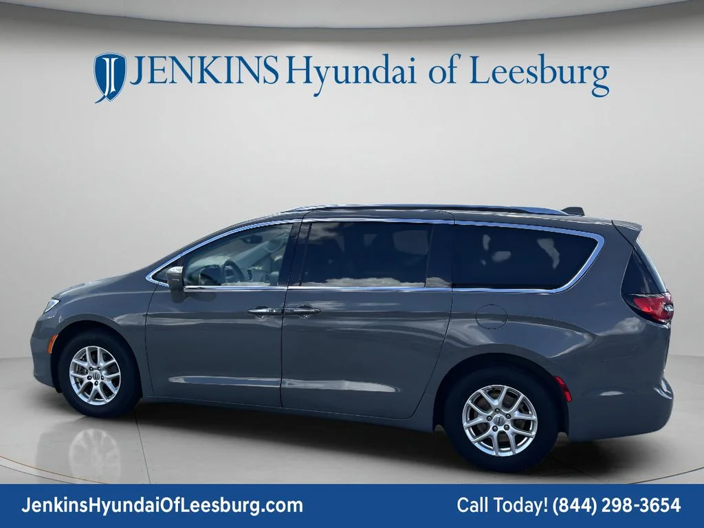 Used 2021 White Chrysler Touring L image 8