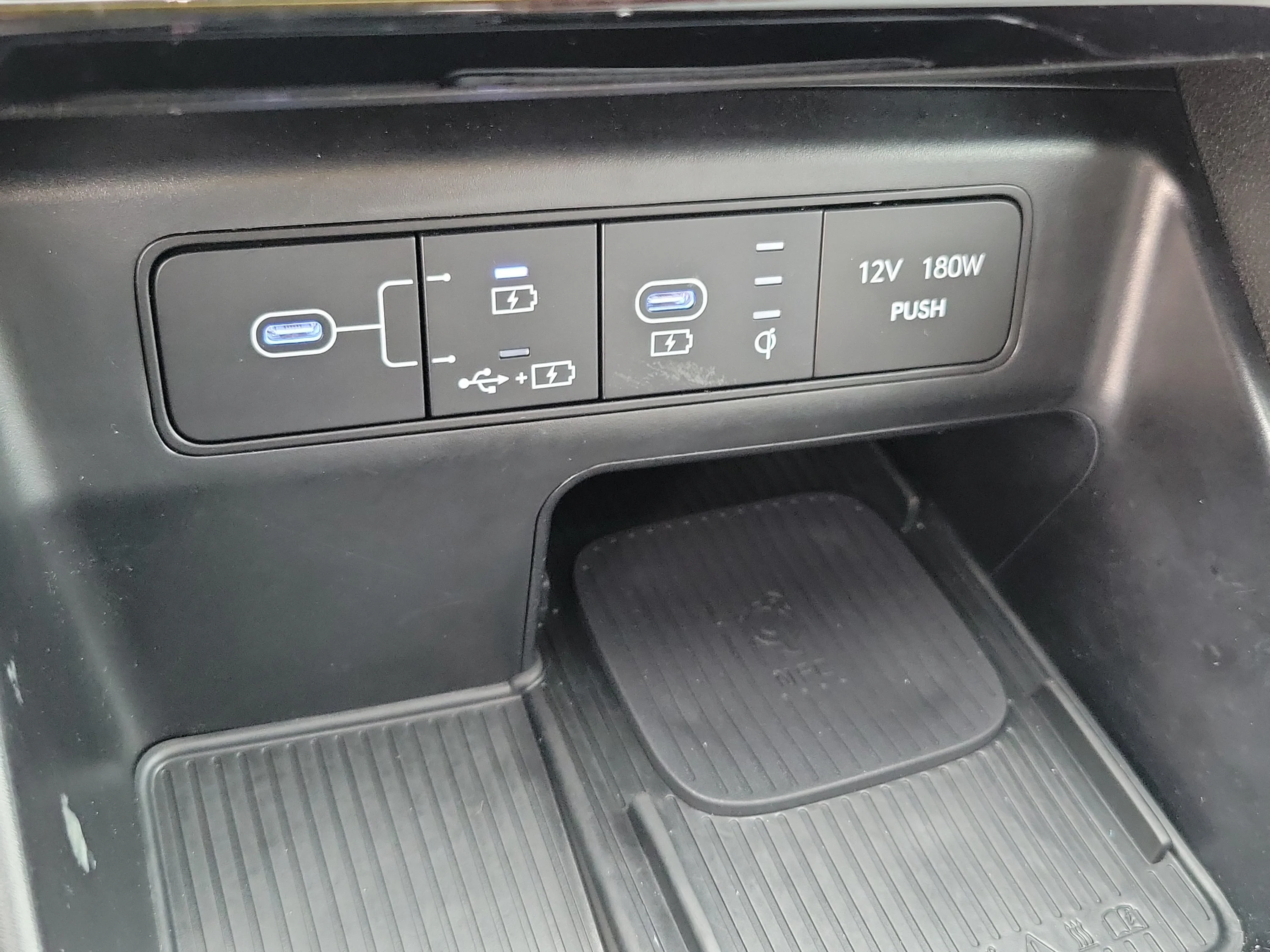 Used 2025 Phantom Black Hyundai SEL image 35