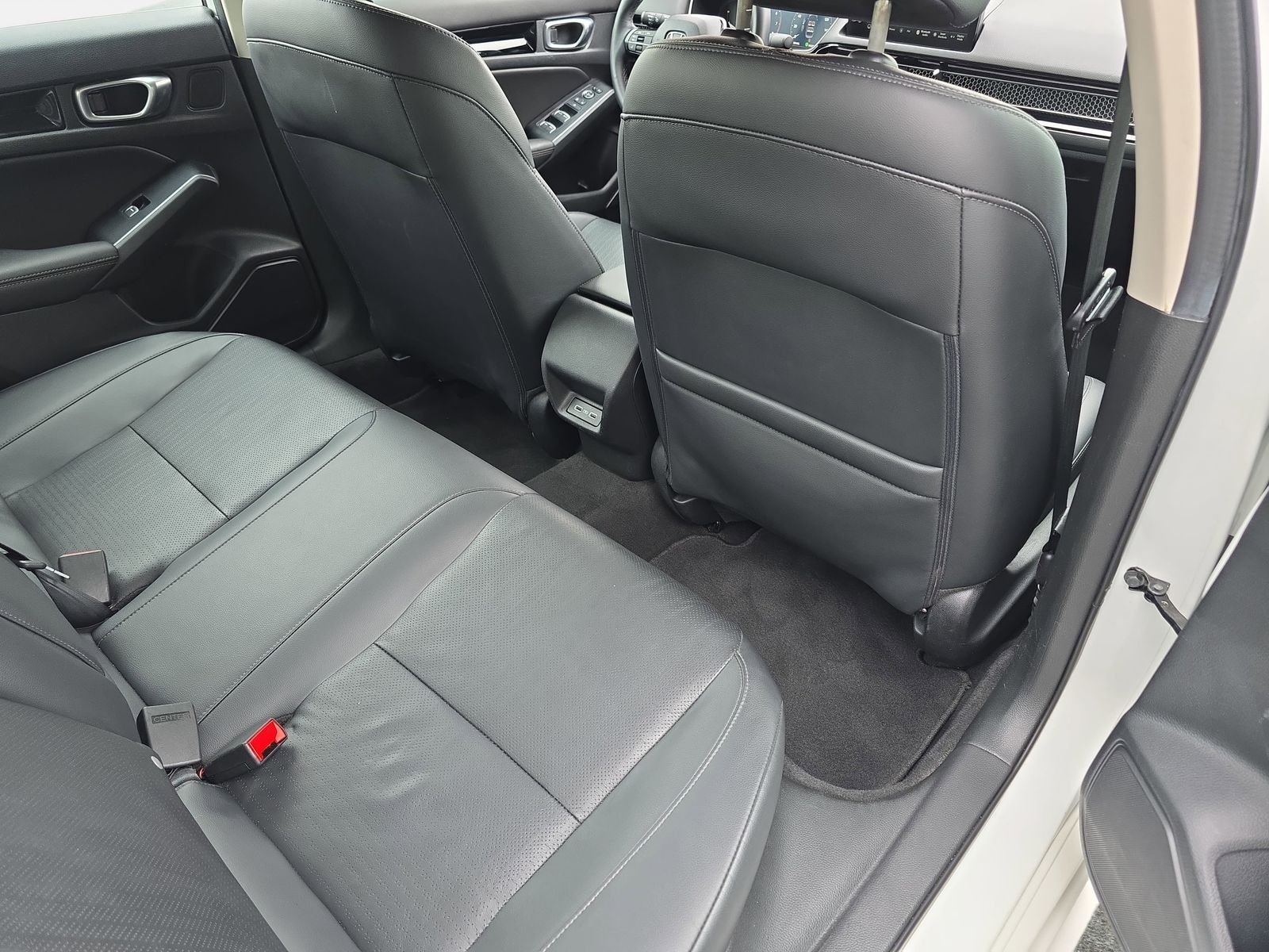 Used 2024  Honda Touring image 11
