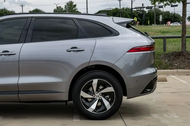 2026 Jaguar F-Pace R-Dynamic S - Photo 15