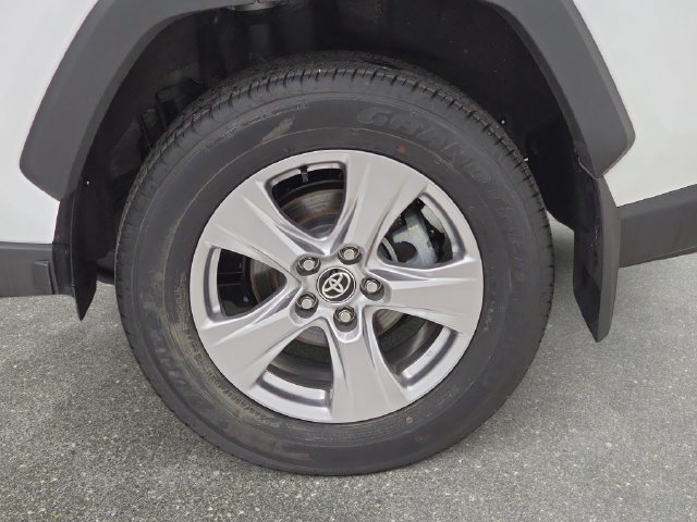 Certified Used 2025 White Toyota XLE image 30