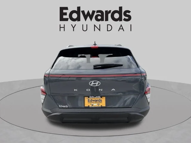 Used 2024 Gray Hyundai SEL image 7