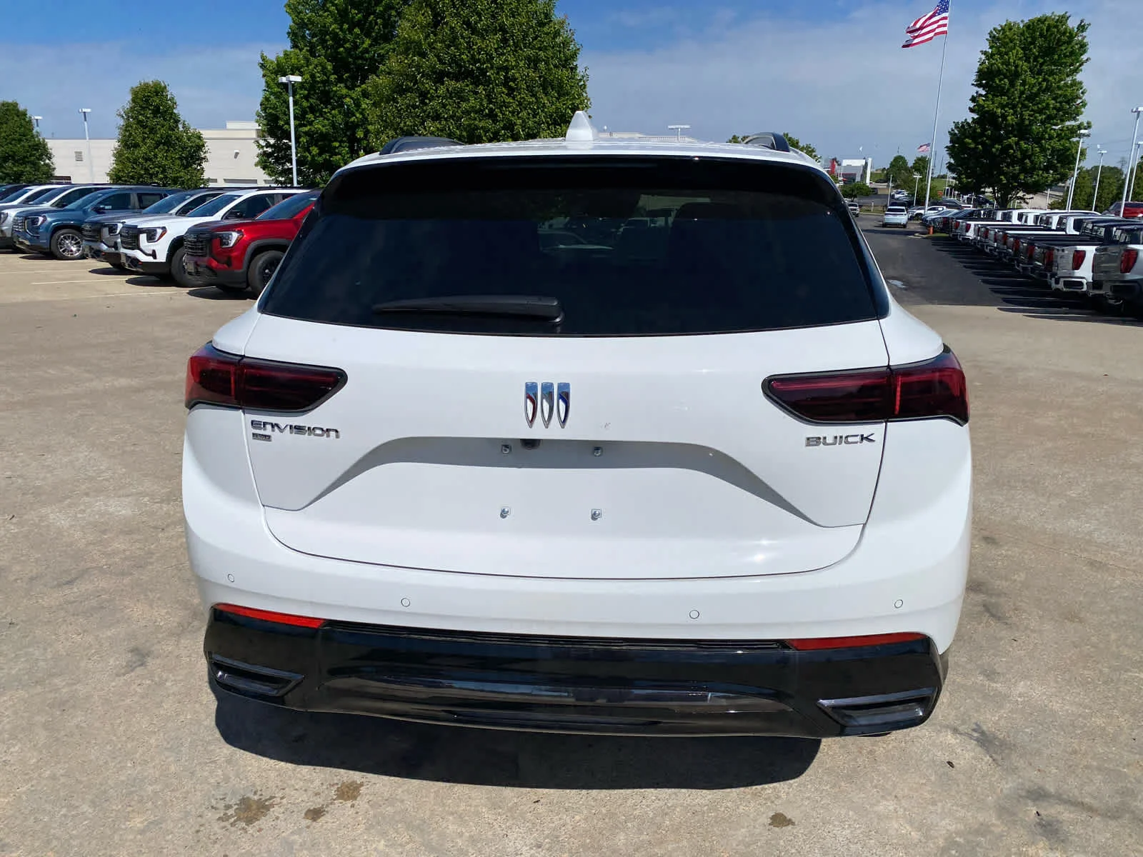 New 2026 Summit White Buick Sport Touring image 4