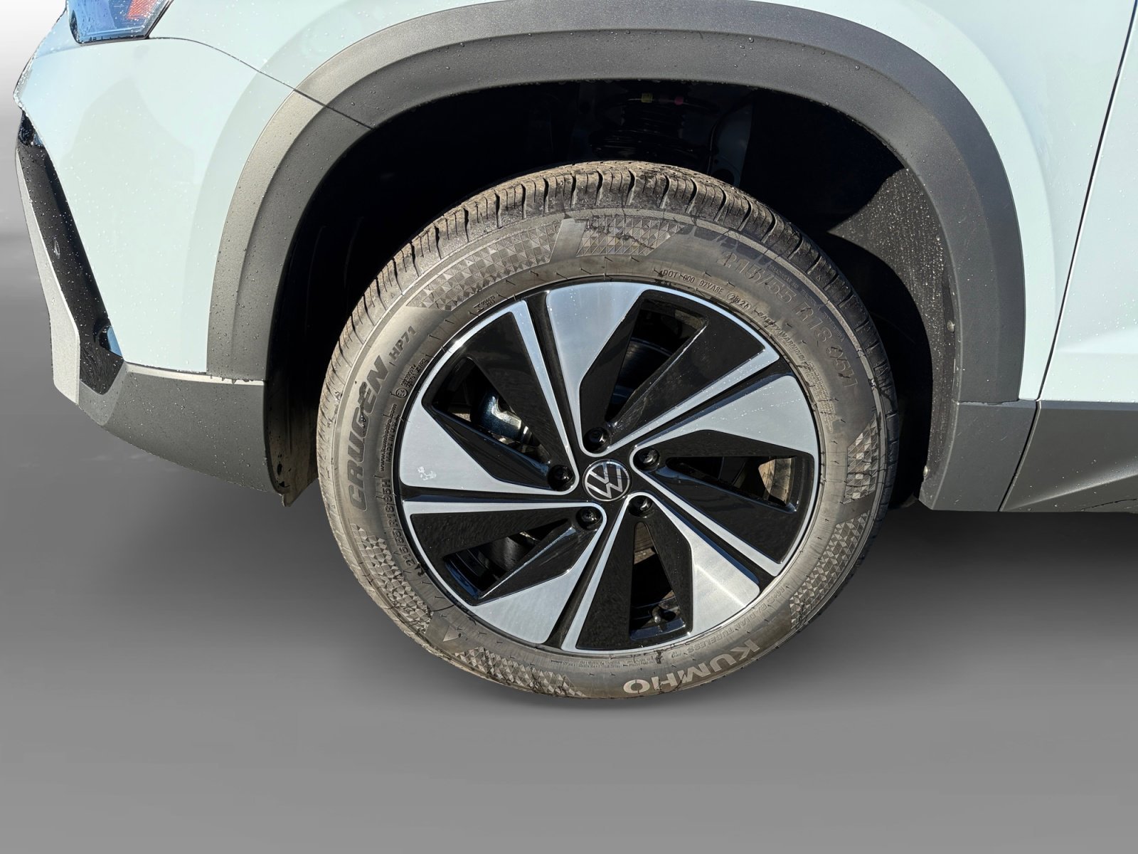 New 2026 Monument Gray Volkswagen SE image 9