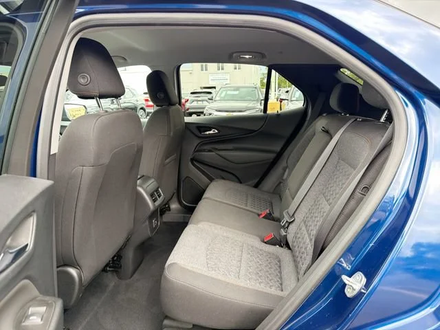 Used 2022 BLUE GLOW METALLIC Chevrolet LT image 12