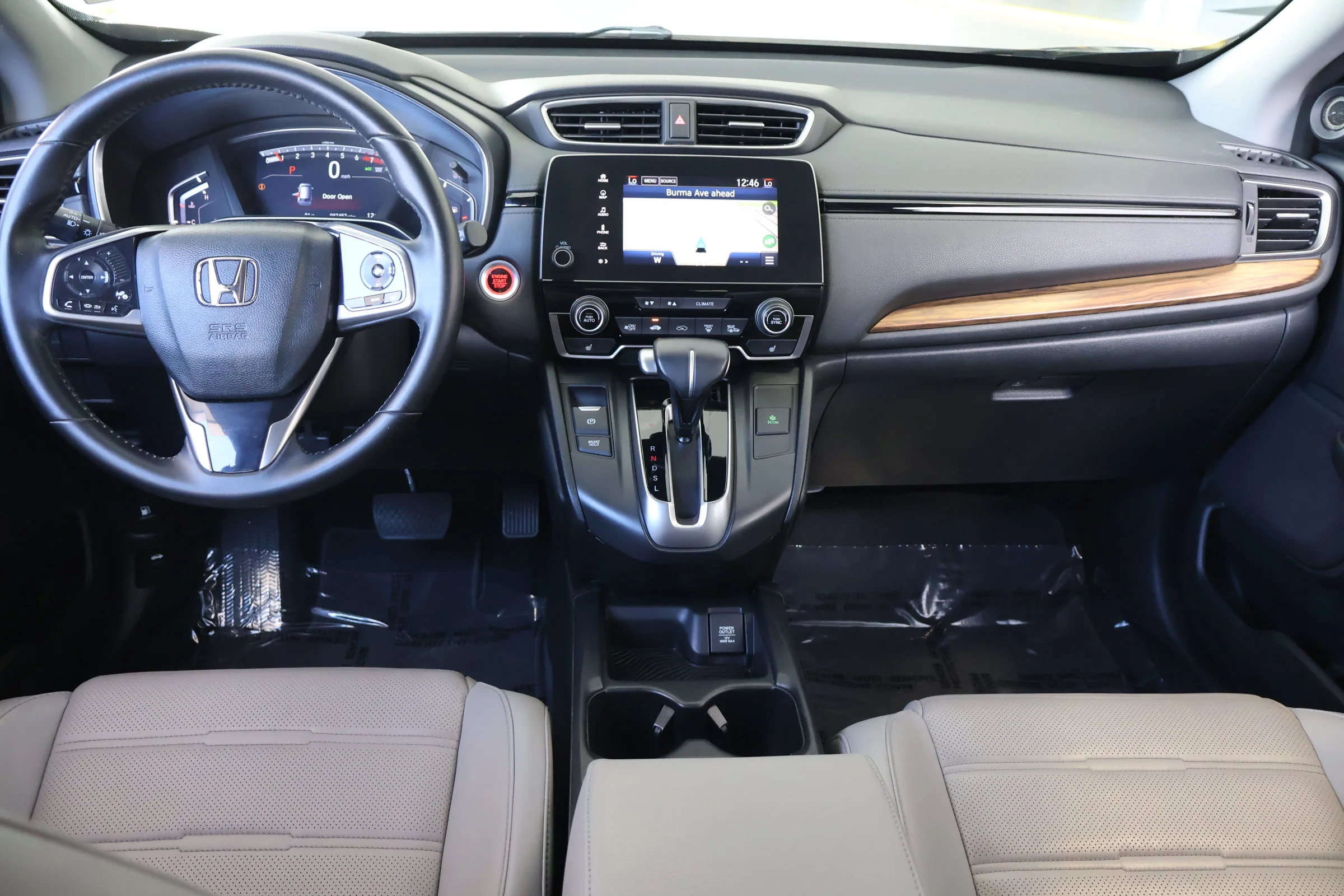 Used 2018 Modern Steel Metallic Honda Touring image 15