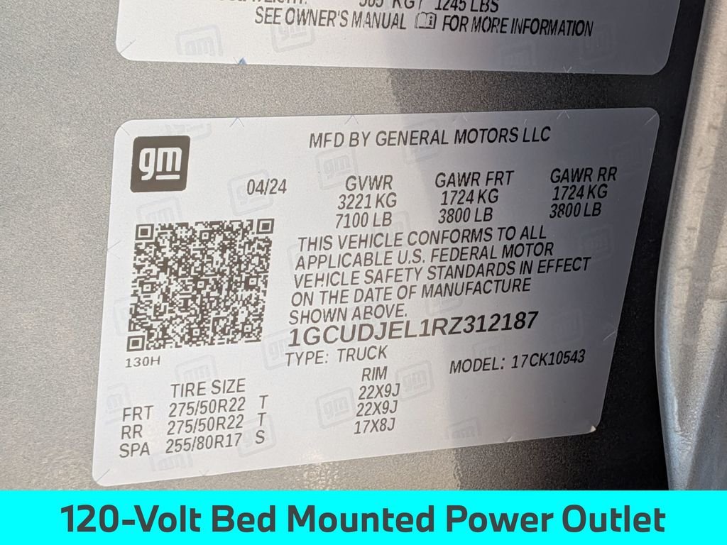 Used 2024 Gray Chevrolet High Country image 27