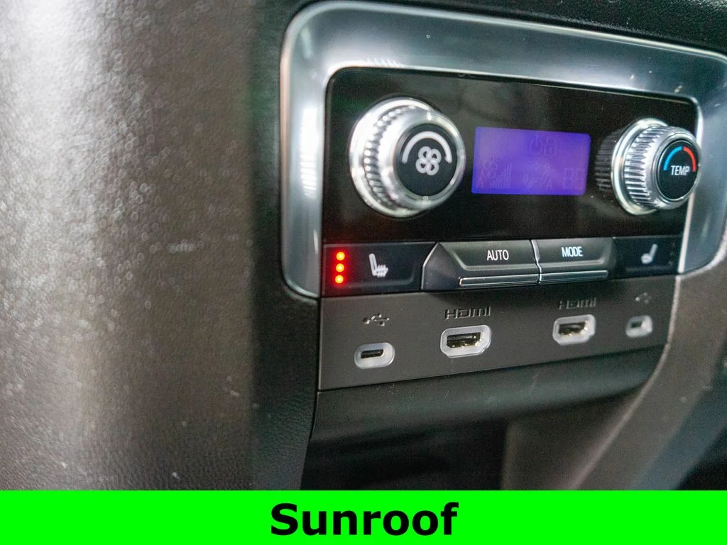 Used 2021 Black GMC Denali image 17