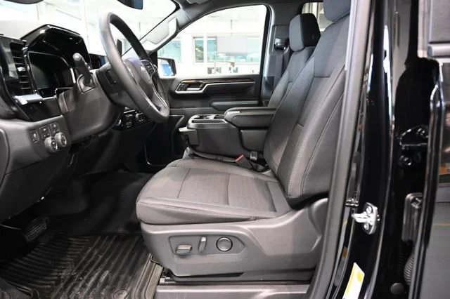 2026 Chevrolet Silverado 1500 LT - Photo 10