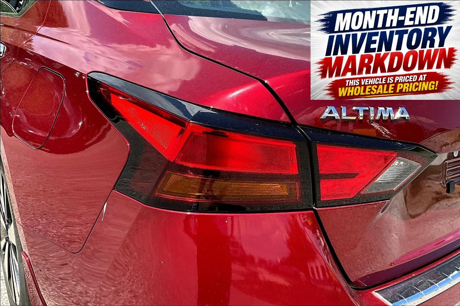 Used 2022 Red Nissan 2.5 SL image 25