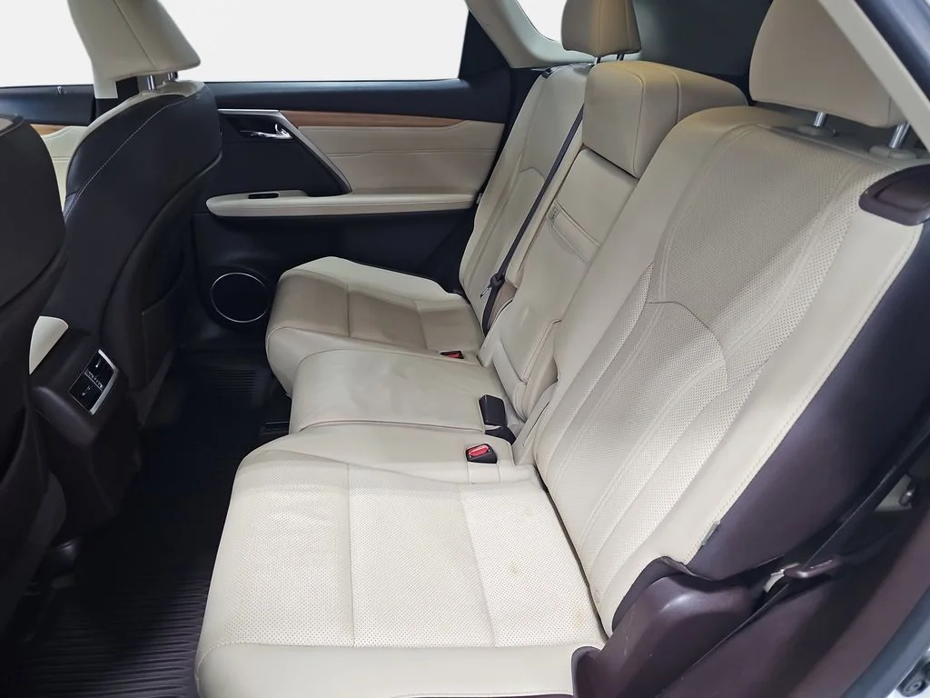 Used 2018 White Lexus 350L image 12