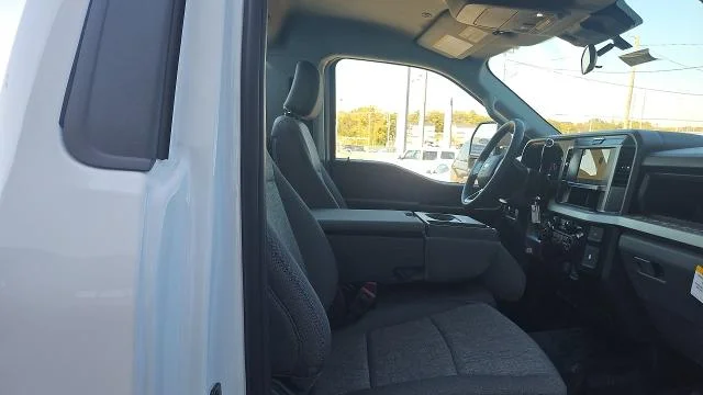 New 2027 Oxford White Ford XL 4WD image 33