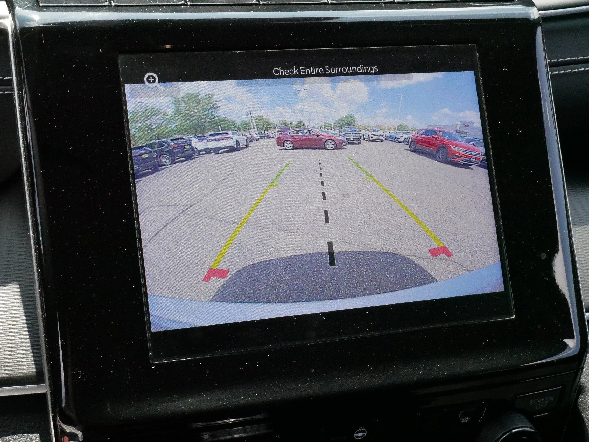 Used 2023 Silver Zynith Jeep Altitude image 29