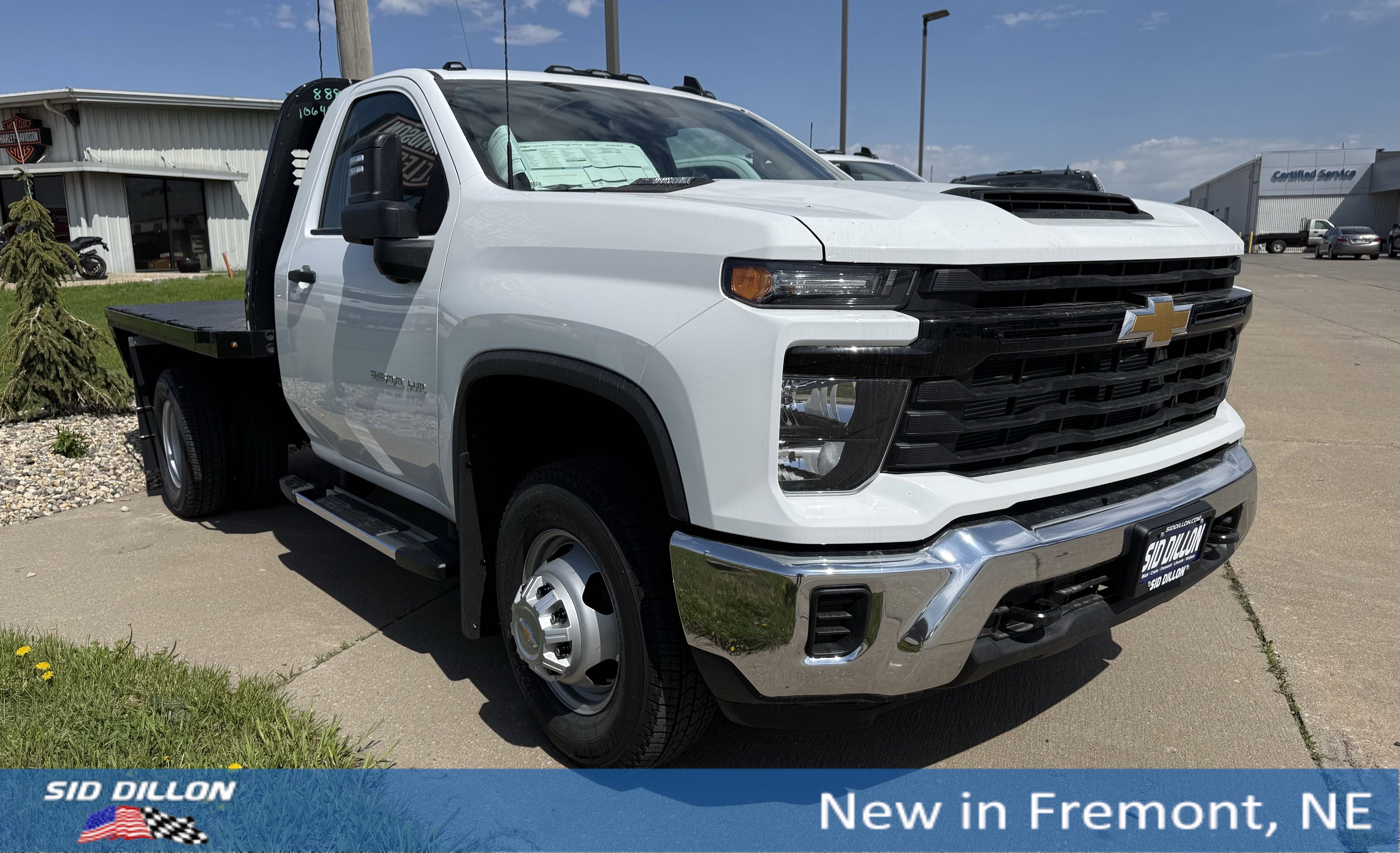 2025 Chevrolet Silverado 3500 HD Work Truck - Photo 8
