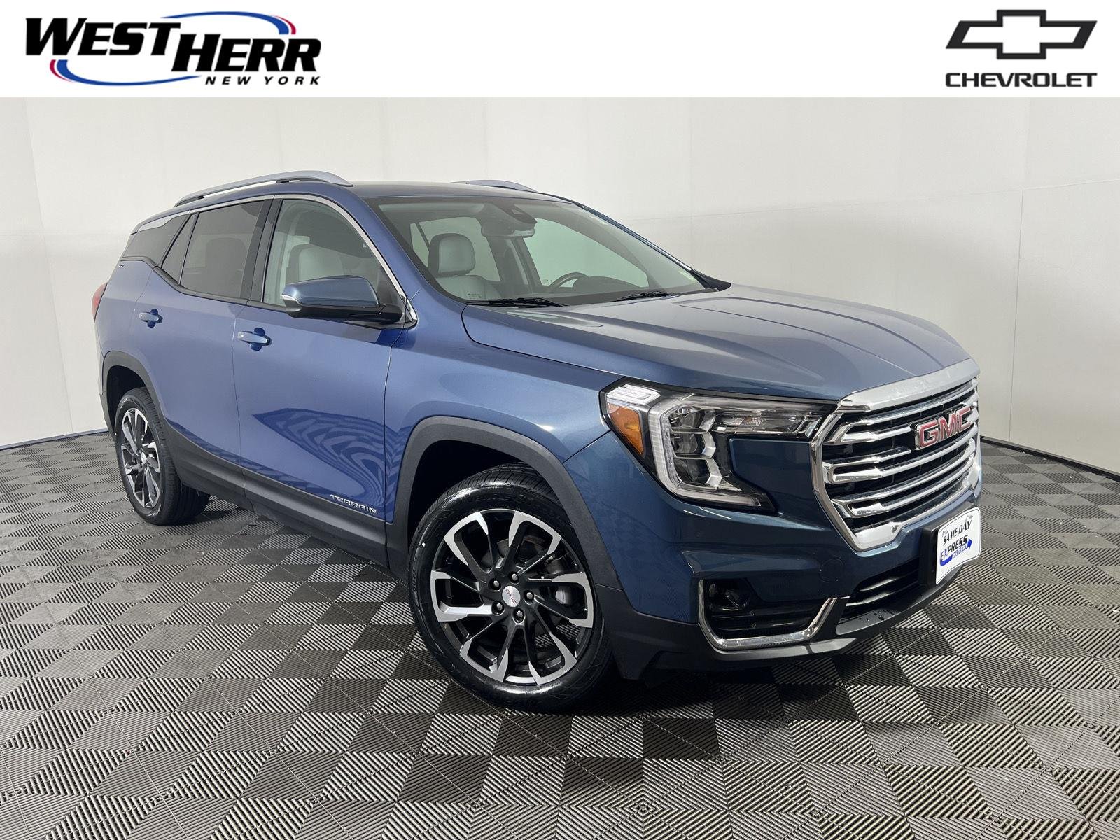 Used 2024 Downpour Metallic GMC SLT image 1