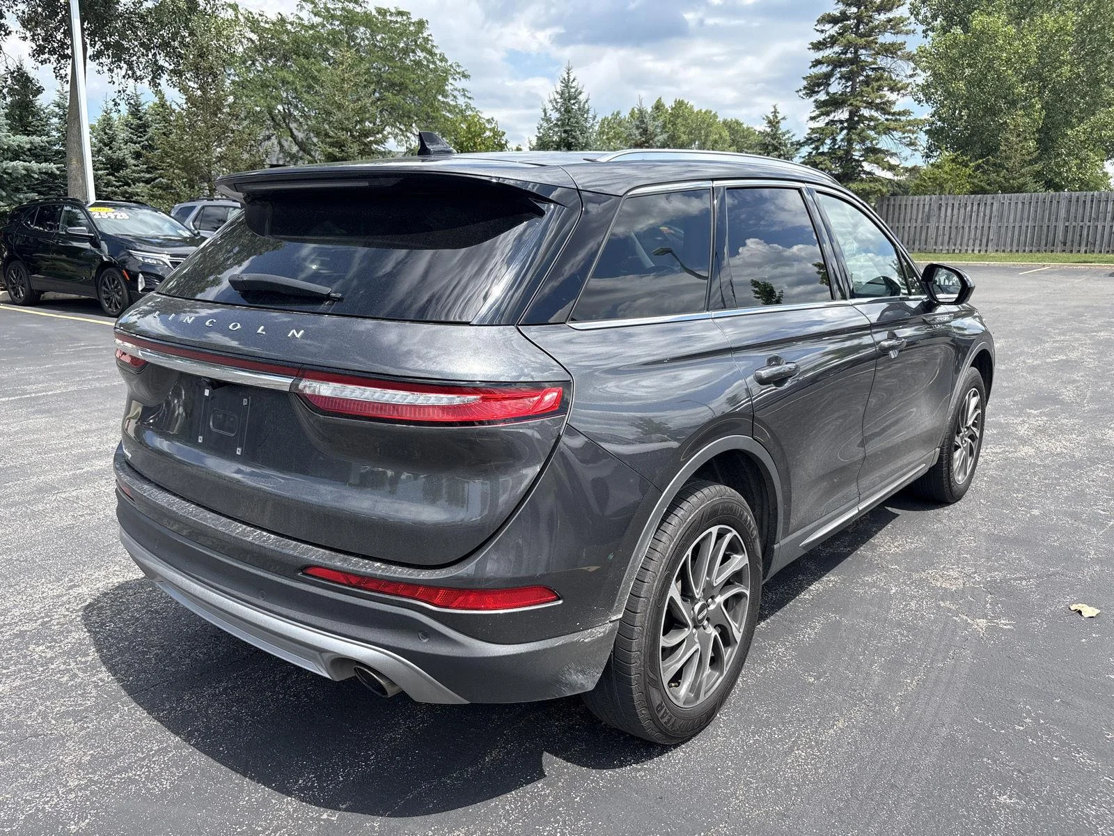 Used 2020 Magnetic Gray Lincoln Standard image 22