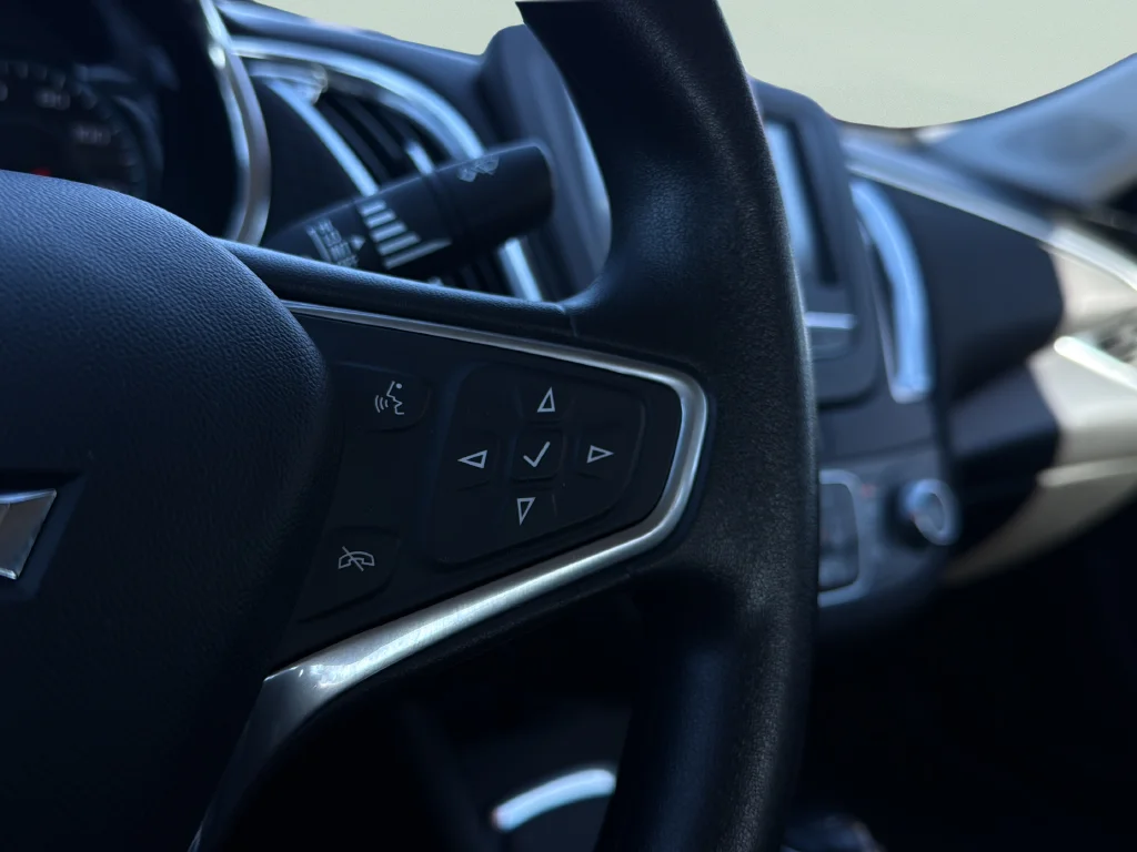 Used 2018 Blue Velvet Metallic Chevrolet LT image 16