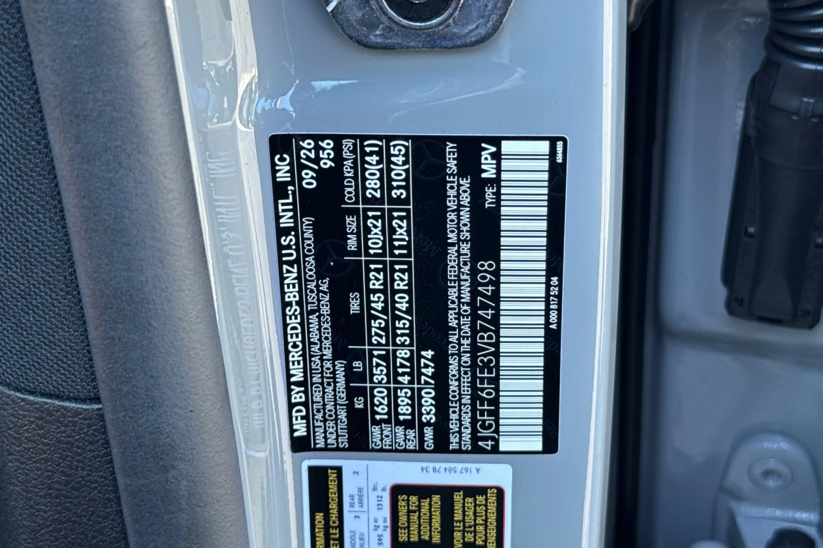 New 2027 MANUFAKTUR Alpine Grey Mercedes-Benz GLS 450 image 25