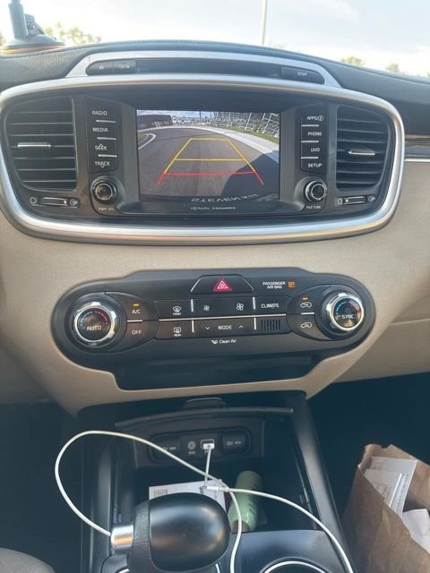 Certified Used 2018 Blue Kia LX image 18