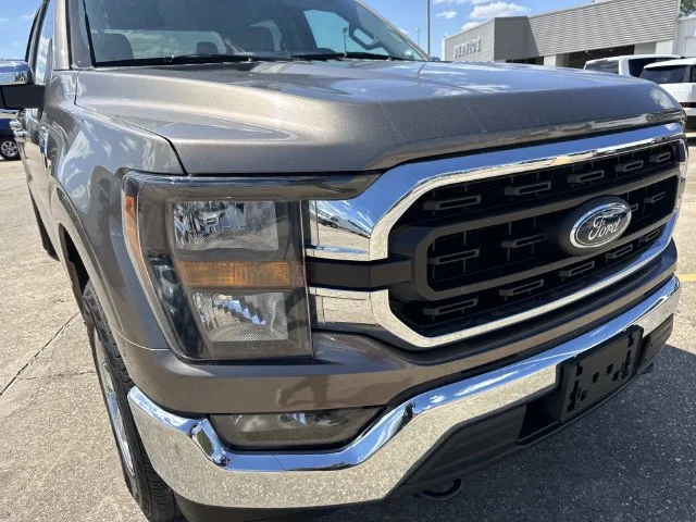 Used 2023 Gray Ford XLT image 4