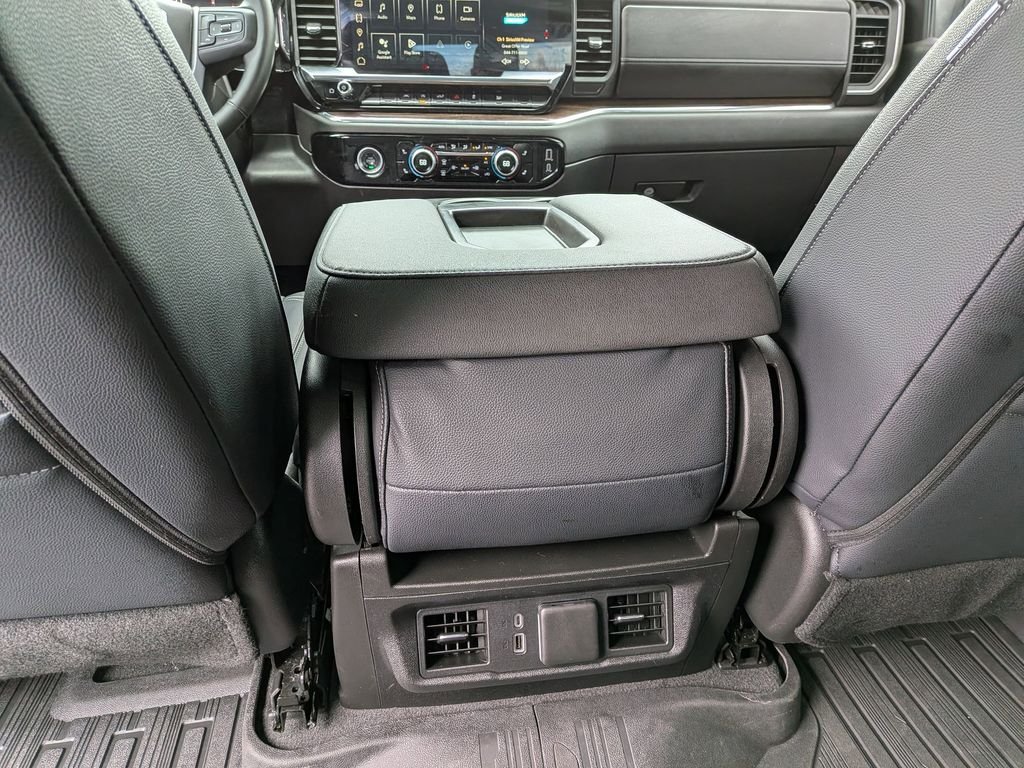 Used 2024 White GMC Elevation image 25