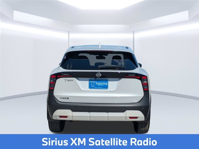 Used 2025 White Nissan SV image 5