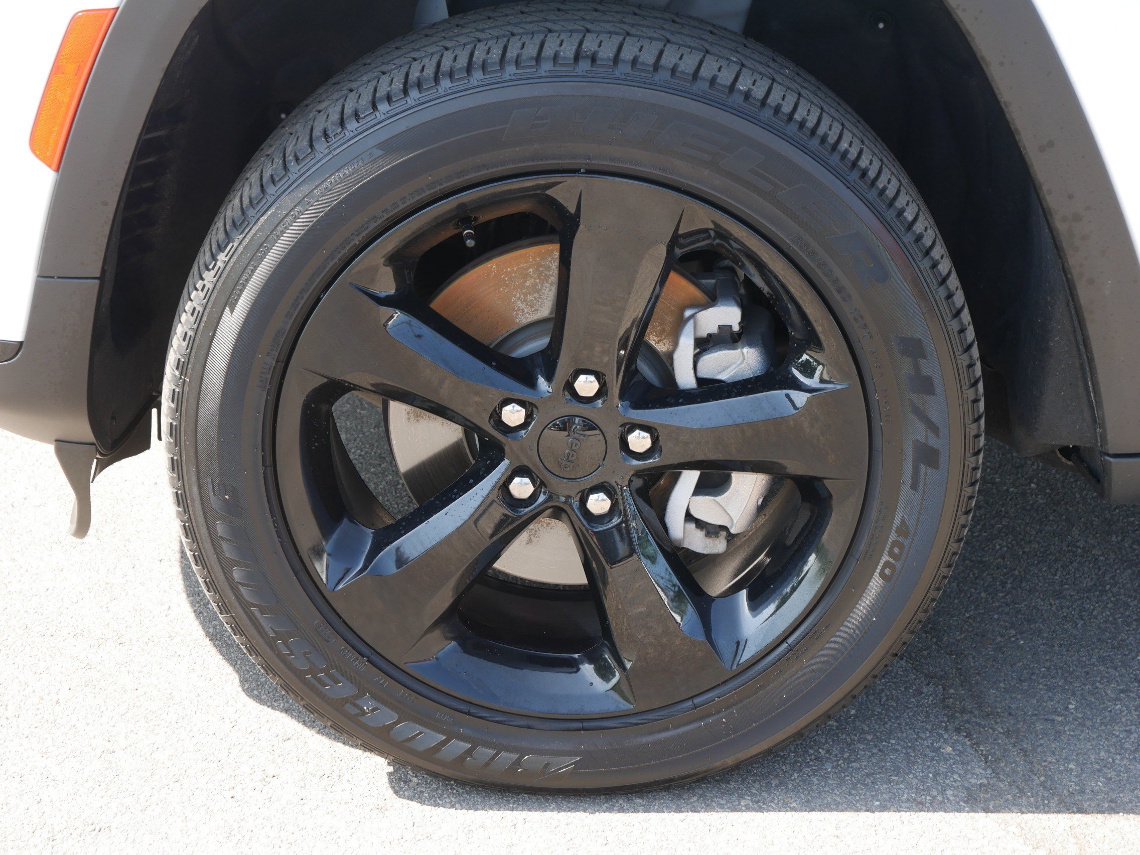 Used 2025 Bright White Clearcoat Jeep Altitude X image 15