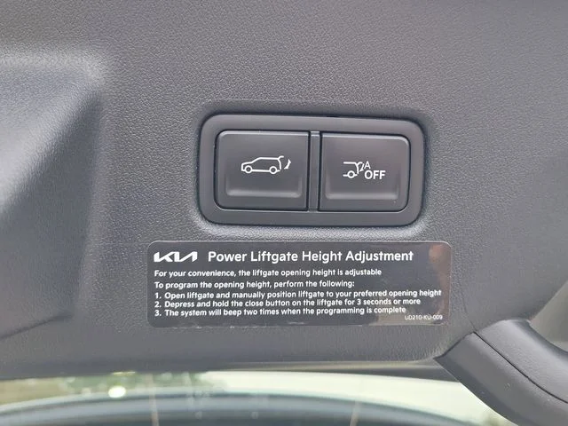 New 2027 Ivory Silver Kia S image 27