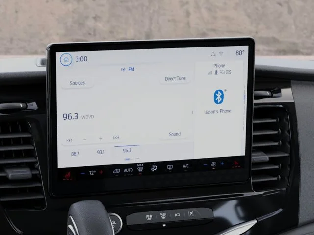 New 2027 Oxford White Ford XLT image 15