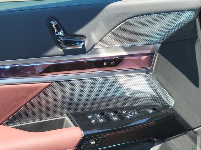 New 2026 Black BMW 740i xDrive image 18