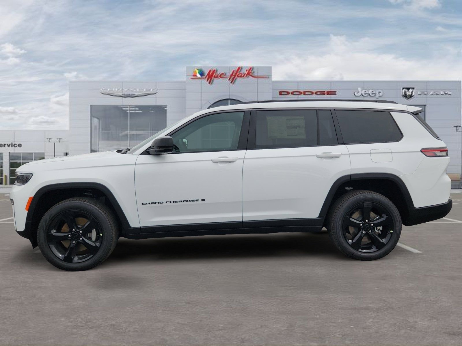 New 2026 Bright White Clear-Coat Exterior Paint Jeep Limited image 2