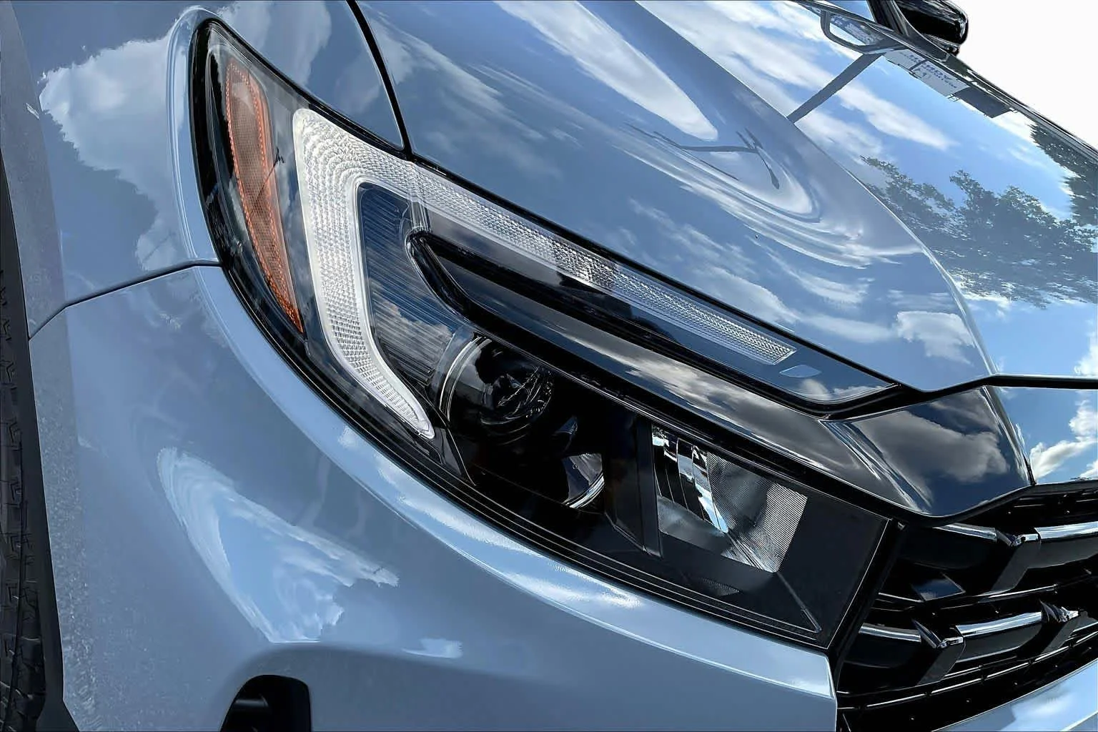 New 2026 Sonic Gray Pearl Honda Black Edition image 13