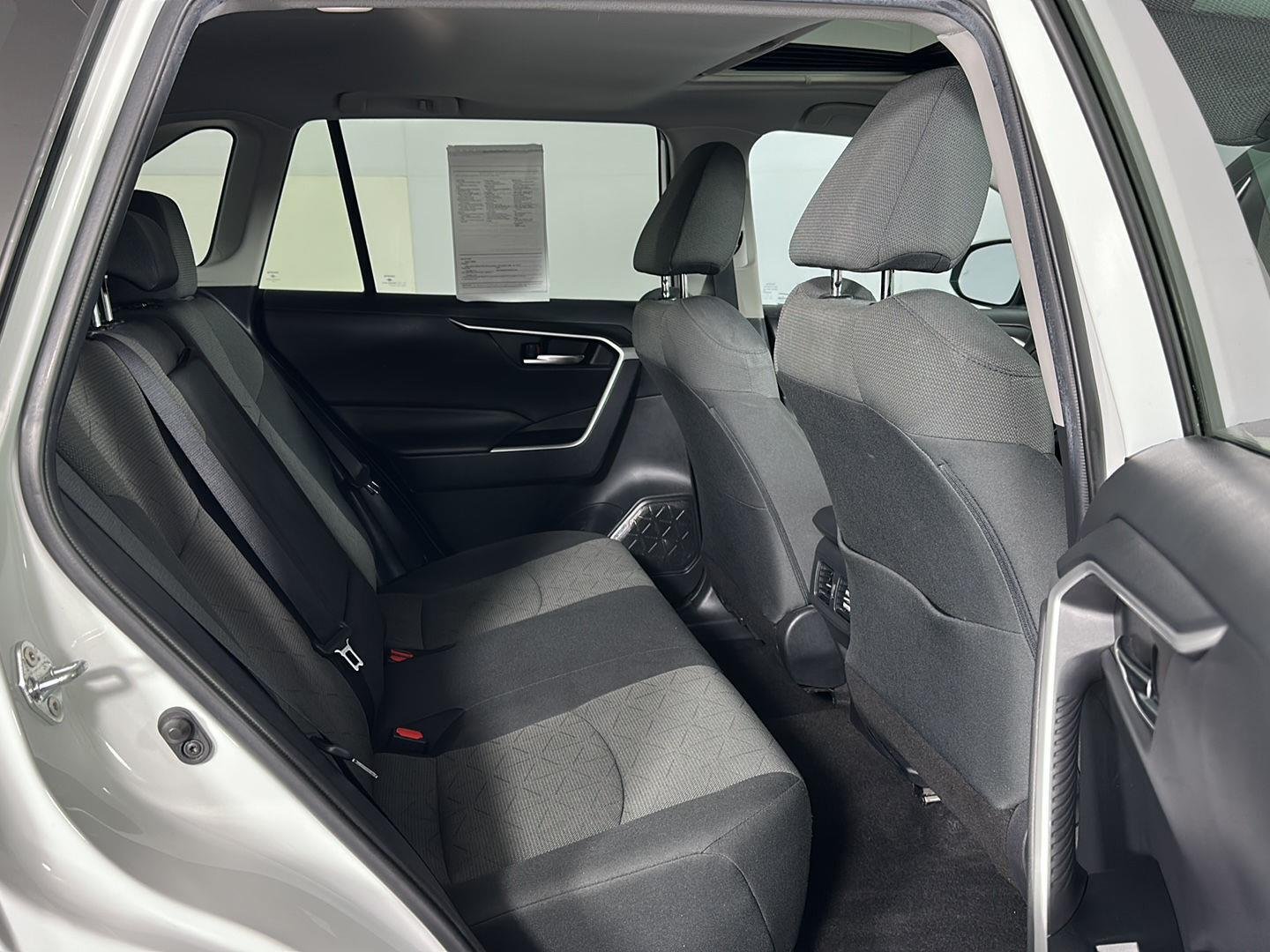 Used 2022 White Toyota XLE image 31